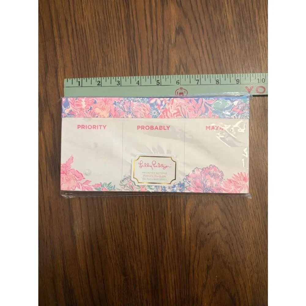 Lilly Pulitzer Pink Floral Priority Pad. New still in package. Office.